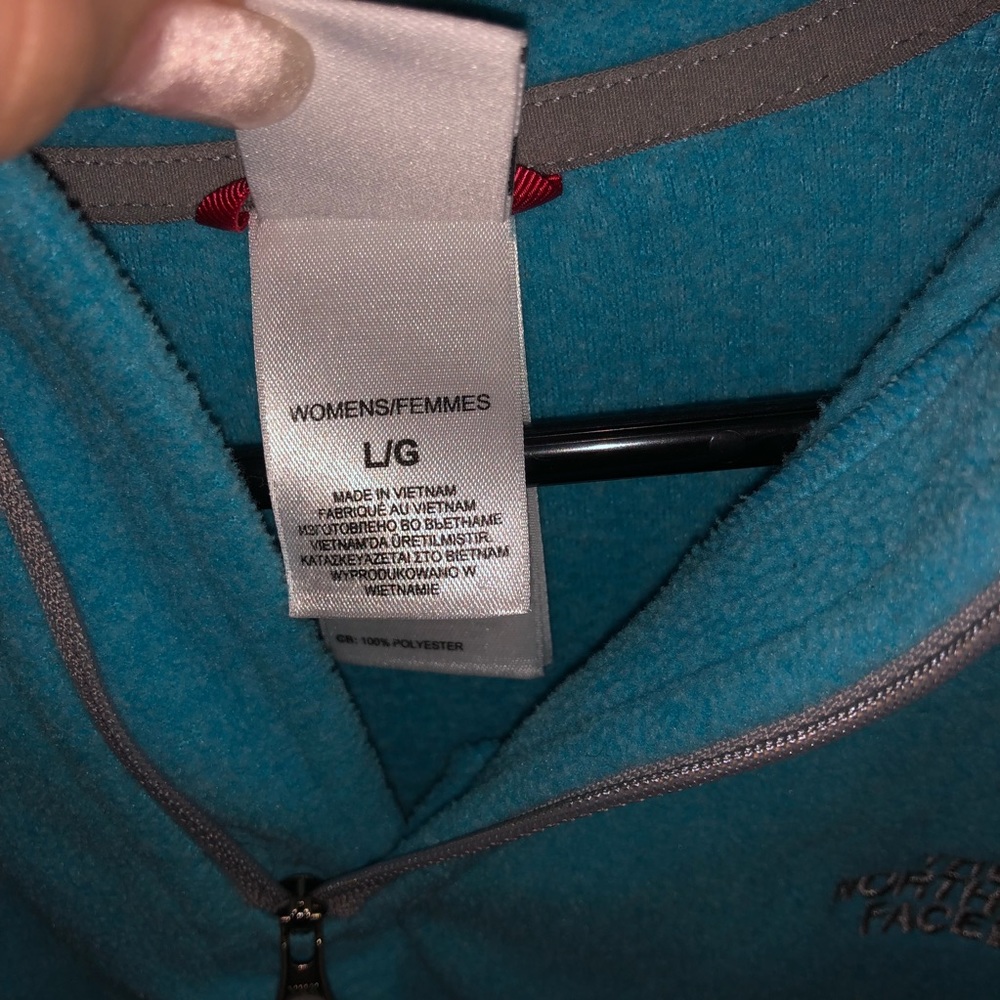 Turquoise North Face Pull Over - image 5